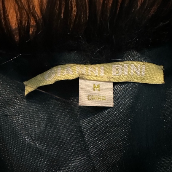 Gianni Bini faux fur green vest size M - Picture 2 of 3